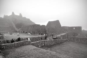 Intihuatana in background